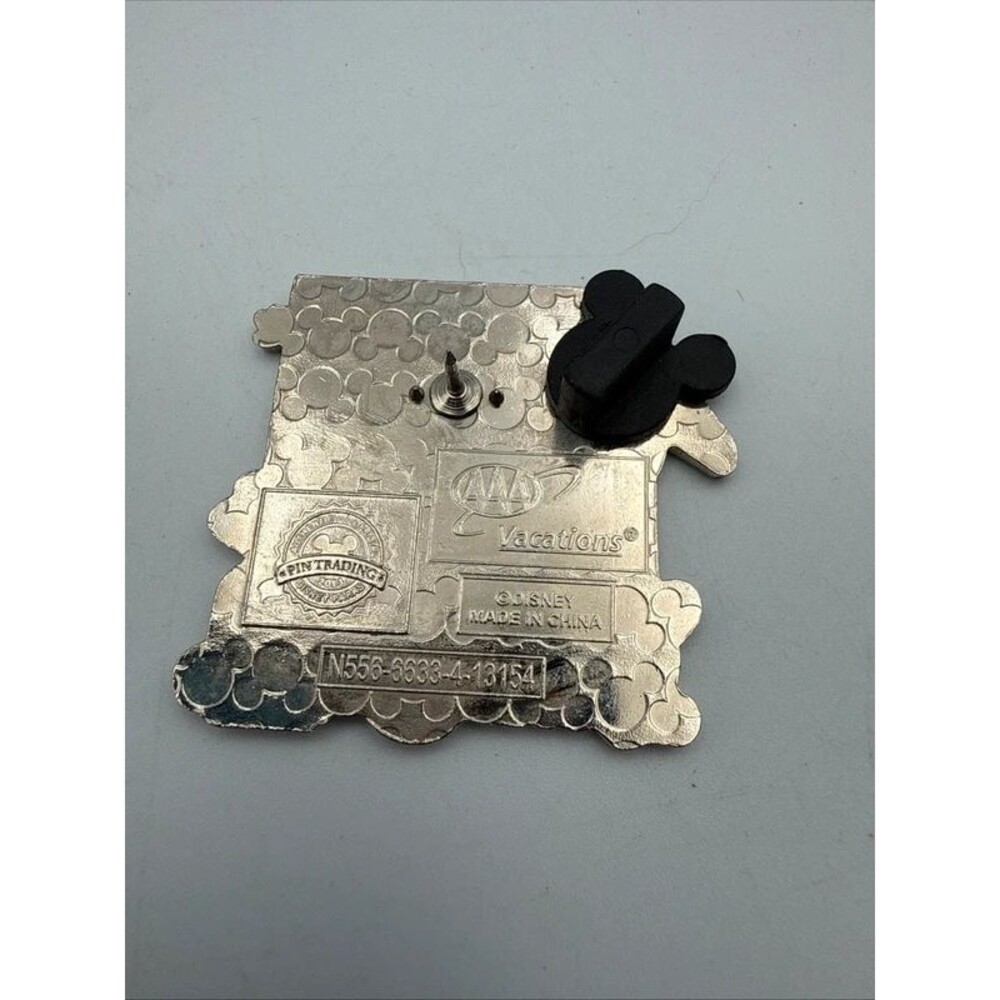 Donald and Daisy Disney Pin - Picture 4 of 4